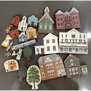 Lot of 23 Primitive Folk Art Wood People Houses Trees Fence Barn Cat’s Meow